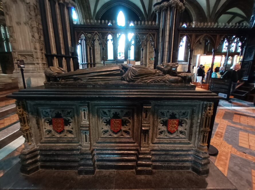 King John - Worcester cathedral